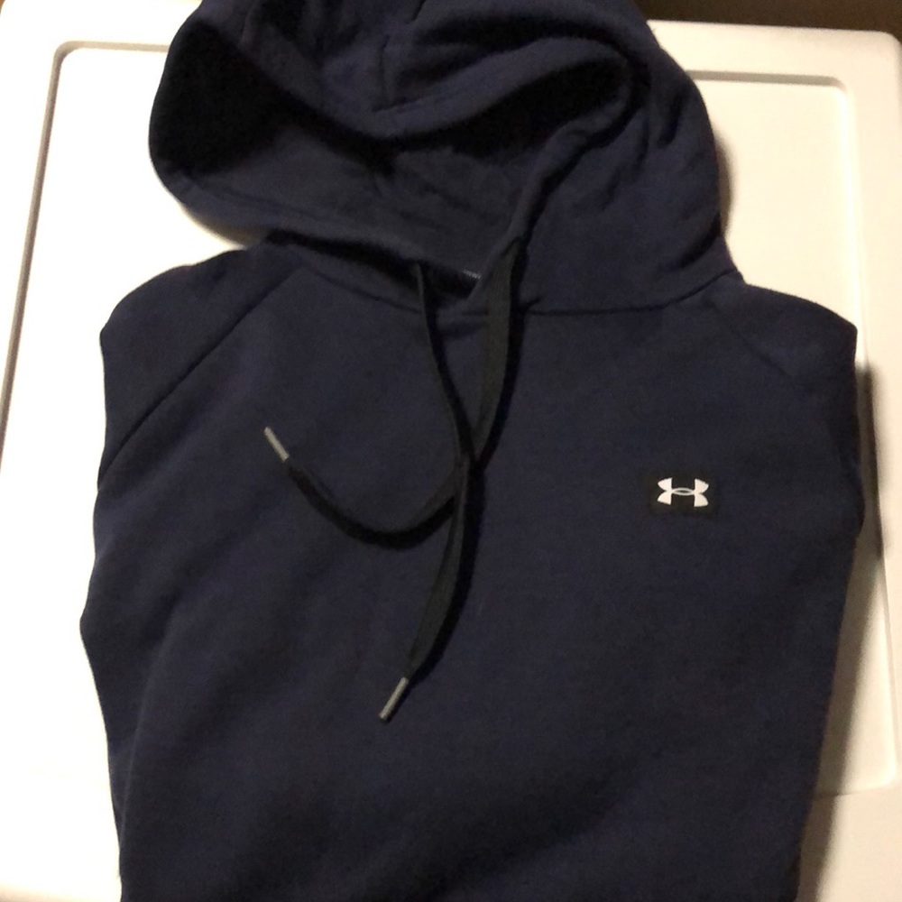 Under Armour sweatshirt